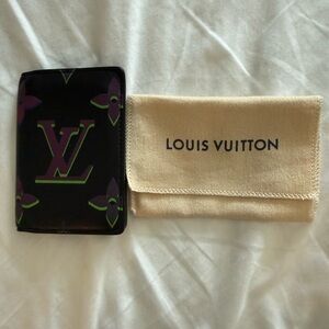 Louis Vuitton Elegant Black Card Holder